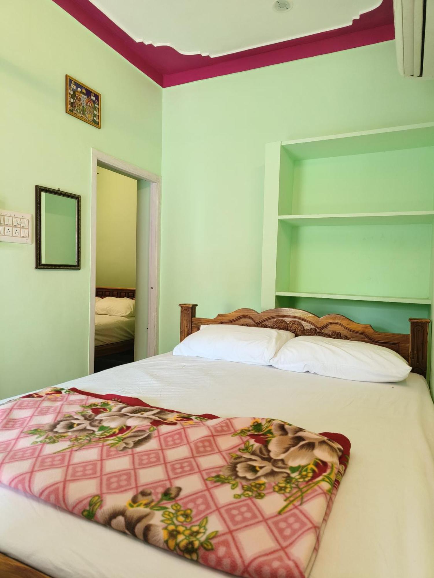 Liya Guest House Tiruvannamalai Exterior photo