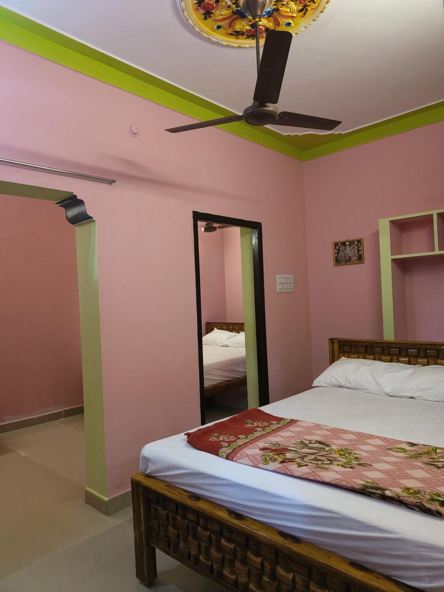 Liya Guest House Tiruvannamalai Exterior photo